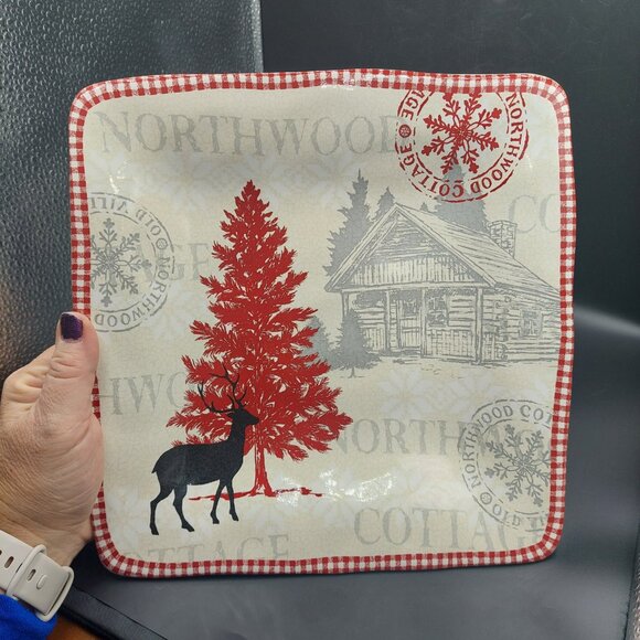 222 Fifth Northwood Cottage Large 10.5" Dinner Plate Winter Christmas Cabin Deer - Picture 2 of 4